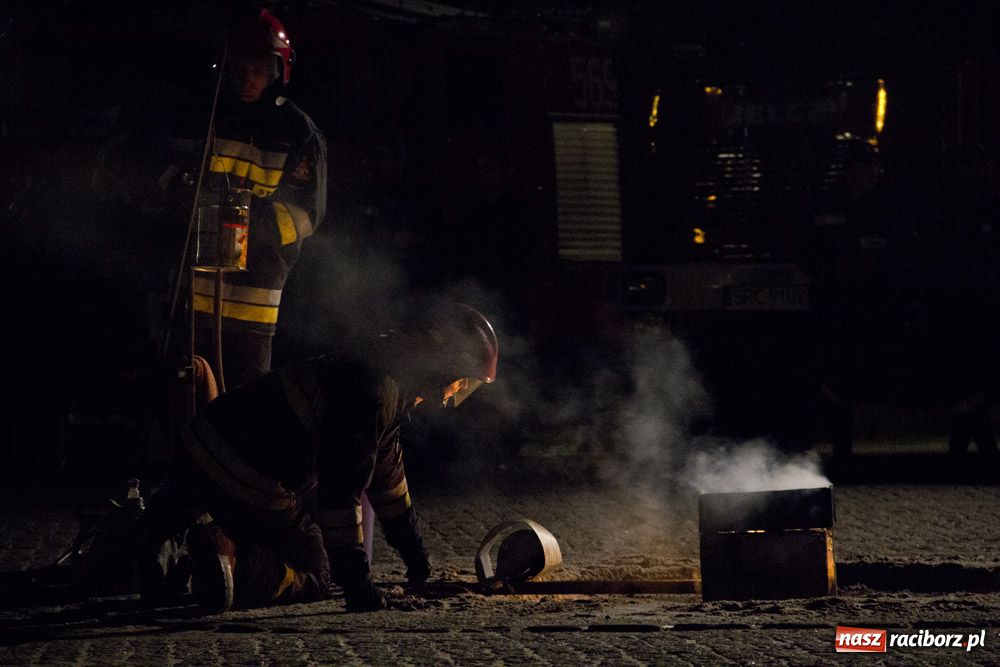 Zdjęcie w galerii na portalu naszraciborz.pl: Zamkowa noc Czerwonego Kura - relacja wiadomości z regionu