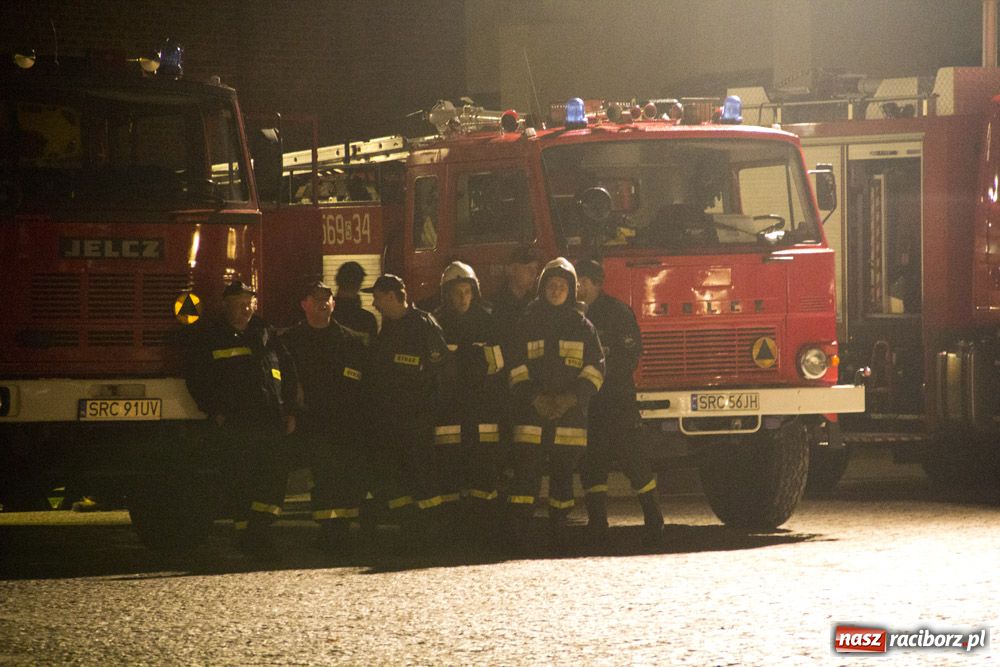 Zdjęcie w galerii na portalu naszraciborz.pl: Zamkowa noc Czerwonego Kura - relacja wiadomości z regionu