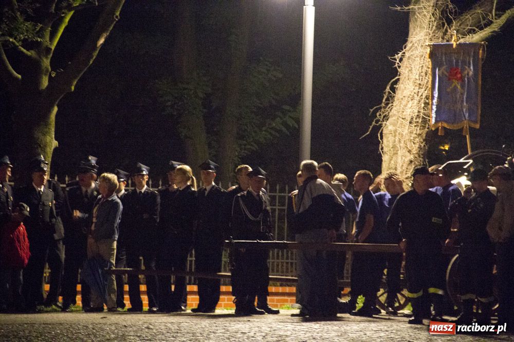 Zdjęcie w galerii na portalu naszraciborz.pl: Zamkowa noc Czerwonego Kura - relacja wiadomości z regionu