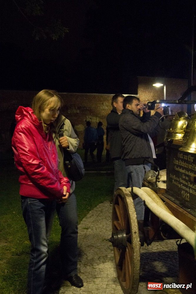 Zdjęcie w galerii na portalu naszraciborz.pl: Zamkowa noc Czerwonego Kura - relacja wiadomości z regionu