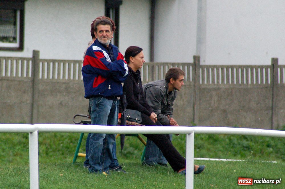 Zdjęcie w galerii na portalu naszraciborz.pl: Tworków gromi Studzienną wiadomości z regionu