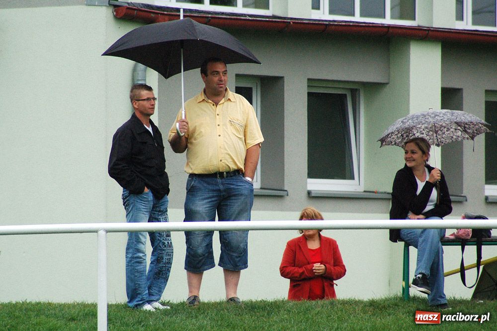 Zdjęcie w galerii na portalu naszraciborz.pl: Tworków gromi Studzienną wiadomości z regionu