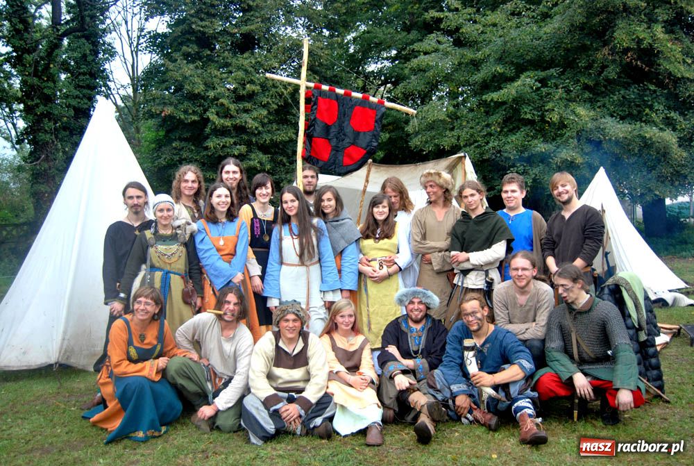 Zdjęcie w galerii na portalu naszraciborz.pl: Siła rycerstwa zjechała do Raciborza wiadomości z regionu