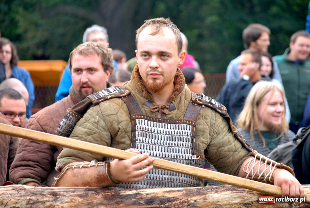 Zdjęcie w galerii na portalu naszraciborz.pl: Siła rycerstwa zjechała do Raciborza wiadomości z regionu