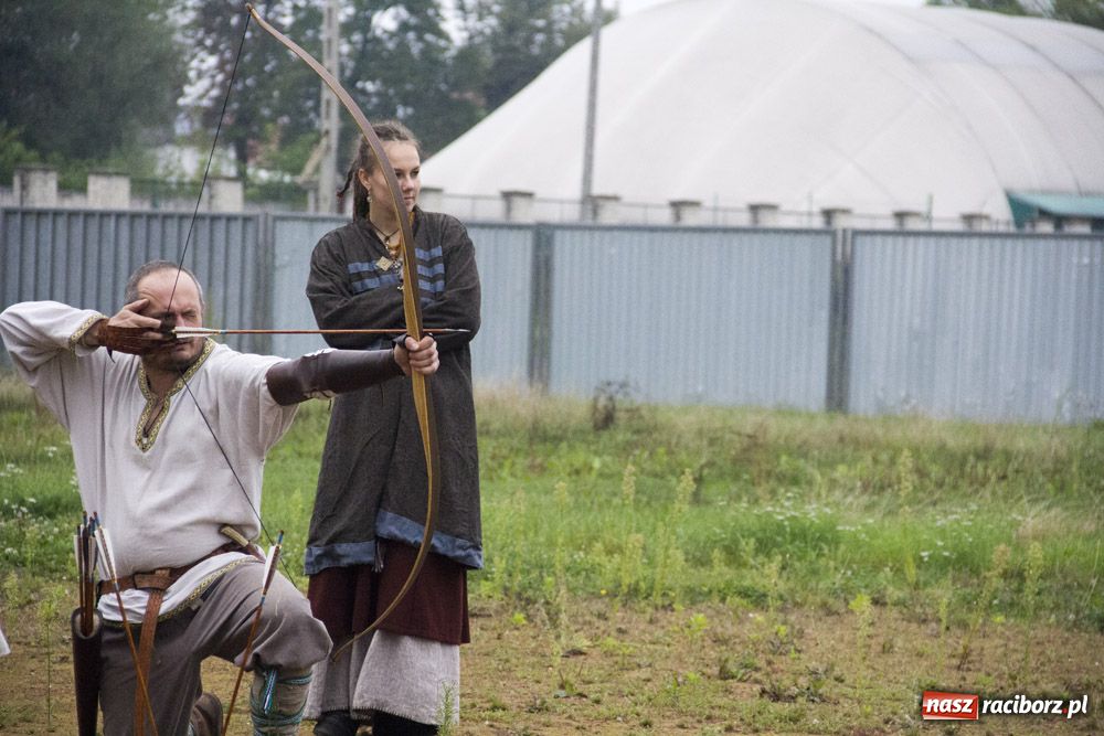 Zdjęcie w galerii na portalu naszraciborz.pl: Siła rycerstwa zjechała do Raciborza wiadomości z regionu