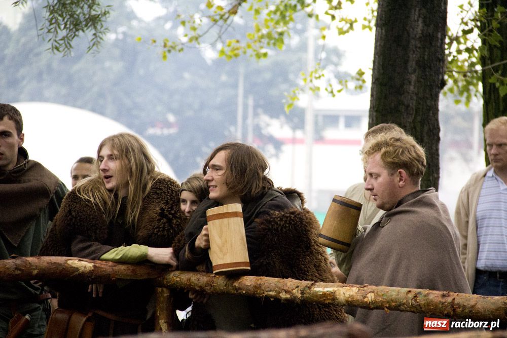 Zdjęcie w galerii na portalu naszraciborz.pl: Siła rycerstwa zjechała do Raciborza wiadomości z regionu