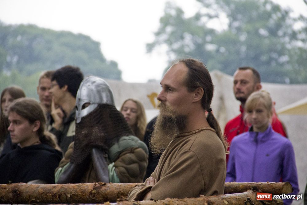 Zdjęcie w galerii na portalu naszraciborz.pl: Siła rycerstwa zjechała do Raciborza wiadomości z regionu