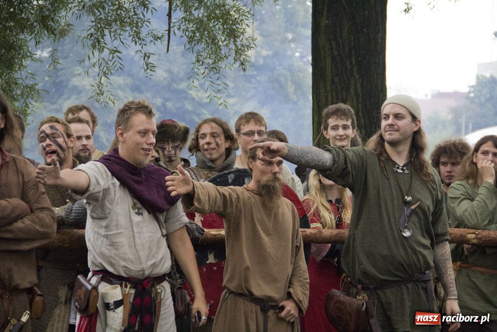 Zdjęcie w galerii na portalu naszraciborz.pl: Siła rycerstwa zjechała do Raciborza wiadomości z regionu