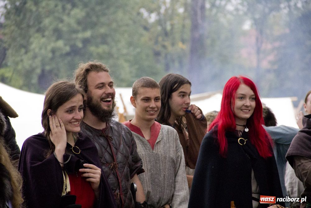 Zdjęcie w galerii na portalu naszraciborz.pl: Siła rycerstwa zjechała do Raciborza wiadomości z regionu