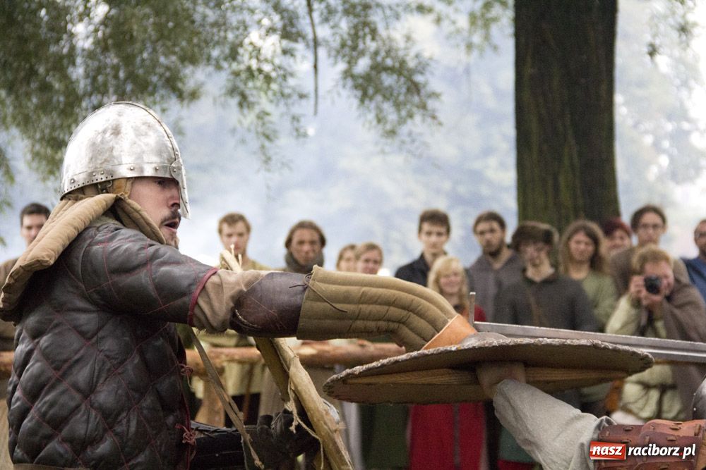 Zdjęcie w galerii na portalu naszraciborz.pl: Siła rycerstwa zjechała do Raciborza wiadomości z regionu