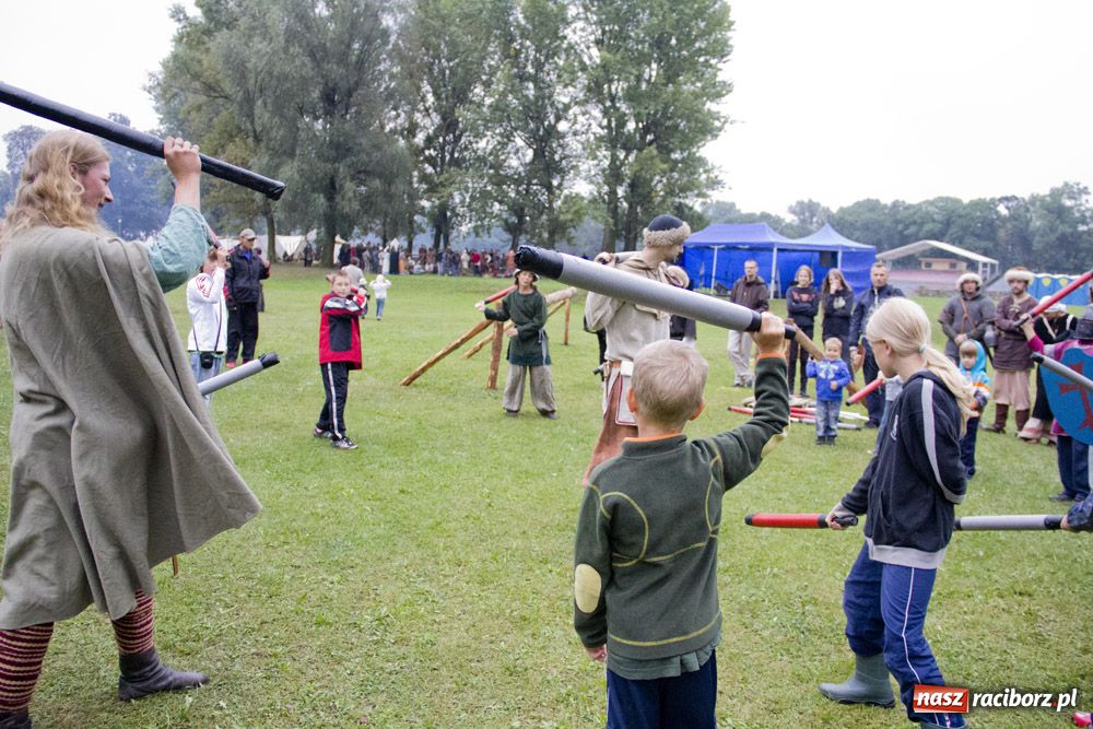 Zdjęcie w galerii na portalu naszraciborz.pl: Siła rycerstwa zjechała do Raciborza wiadomości z regionu