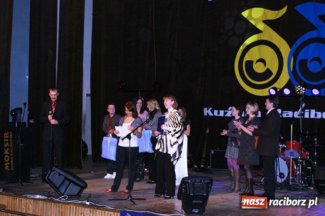 Zdjęcie w galerii na portalu naszraciborz.pl: Konkurs wokalny w Kuźni wiadomości z regionu
