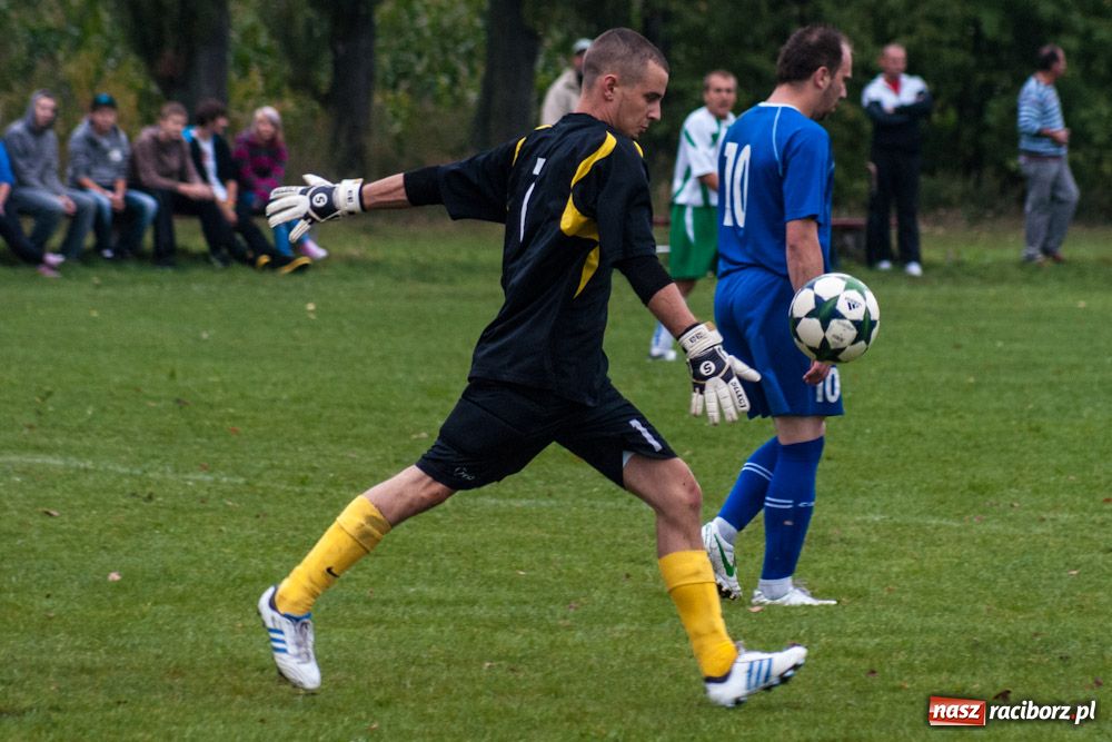Zdjęcie w galerii na portalu naszraciborz.pl: Mateusz Wolnik bohaterem Wojnowic wiadomości z regionu