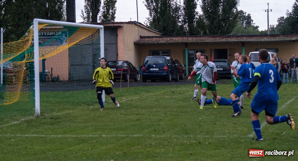 Zdjęcie w galerii na portalu naszraciborz.pl: Mateusz Wolnik bohaterem Wojnowic wiadomości z regionu