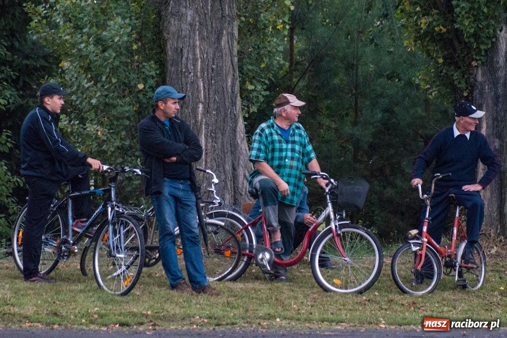 Zdjęcie w galerii na portalu naszraciborz.pl: Mateusz Wolnik bohaterem Wojnowic wiadomości z regionu