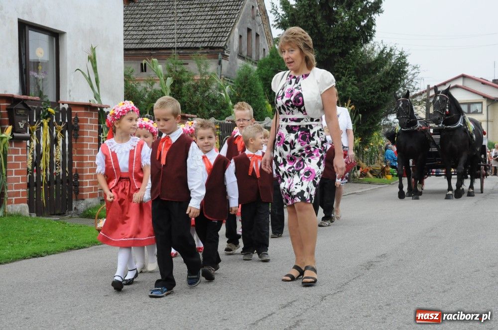 Zdjęcie w galerii na portalu naszraciborz.pl: Dożynki sołeckie w Tworkowie wiadomości z regionu