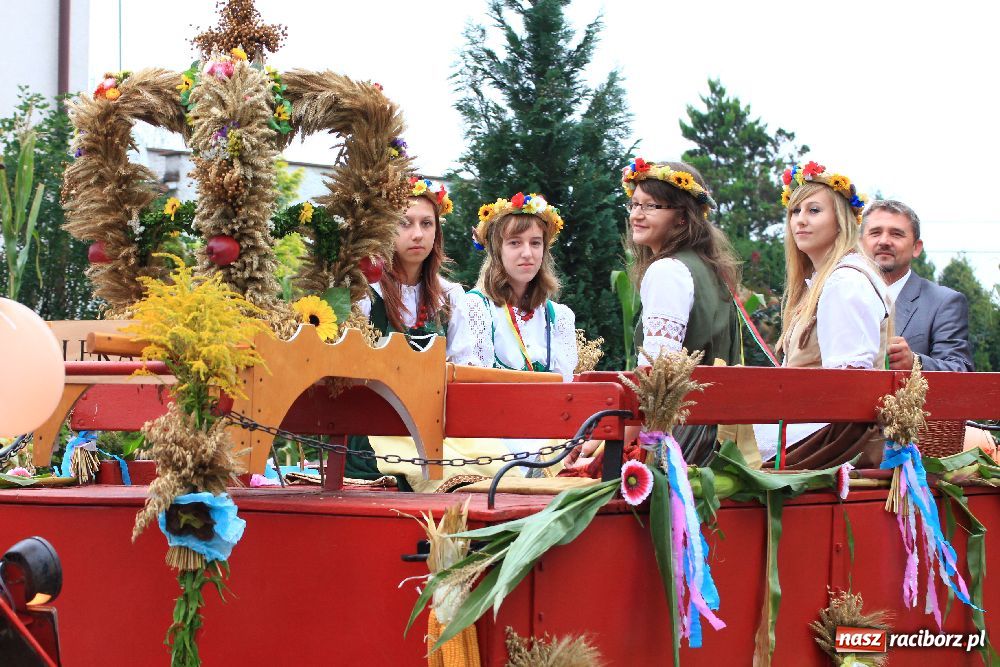 Zdjęcie w galerii na portalu naszraciborz.pl: Dożynki Gminne w Cyprzanowie wiadomości z regionu