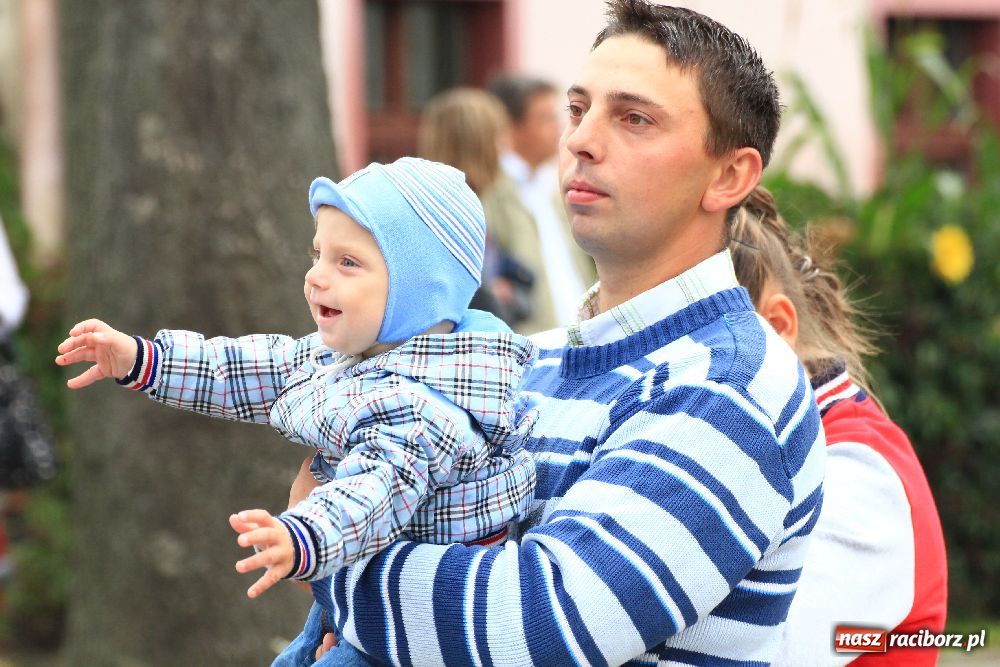 Zdjęcie w galerii na portalu naszraciborz.pl: Dożynki Gminne w Cyprzanowie wiadomości z regionu