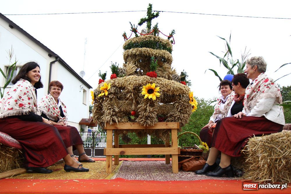 Zdjęcie w galerii na portalu naszraciborz.pl: Dożynki Gminne w Cyprzanowie wiadomości z regionu