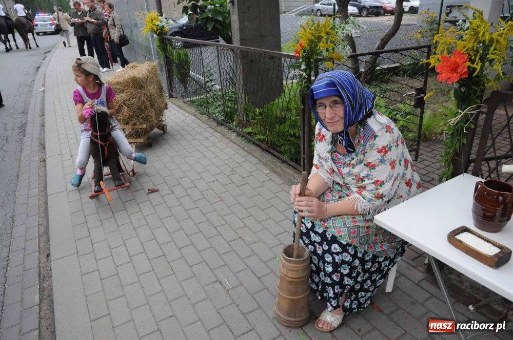 Zdjęcie w galerii na portalu naszraciborz.pl: Gminne święto plonów w Rudach wiadomości z regionu