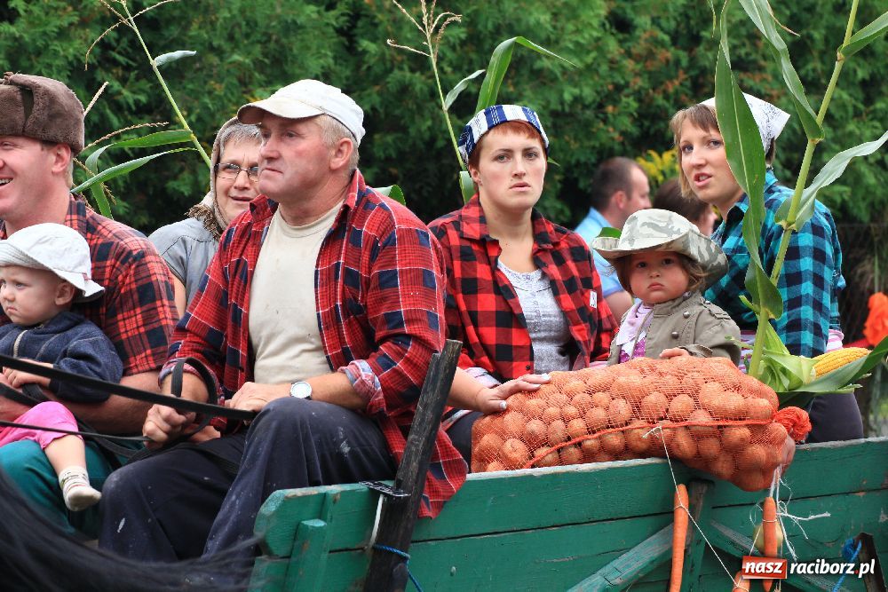 Zdjęcie w galerii na portalu naszraciborz.pl: W Kobyli dziękowali za plony wiadomości z regionu