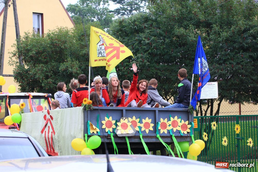 Zdjęcie w galerii na portalu naszraciborz.pl: W Kobyli dziękowali za plony wiadomości z regionu