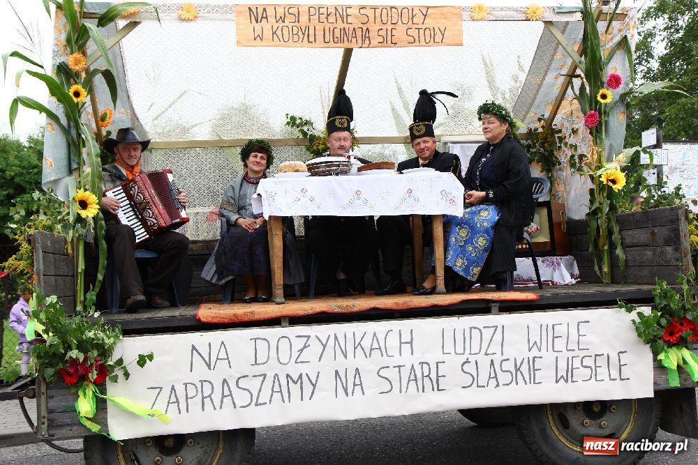 Zdjęcie w galerii na portalu naszraciborz.pl: W Kobyli dziękowali za plony wiadomości z regionu