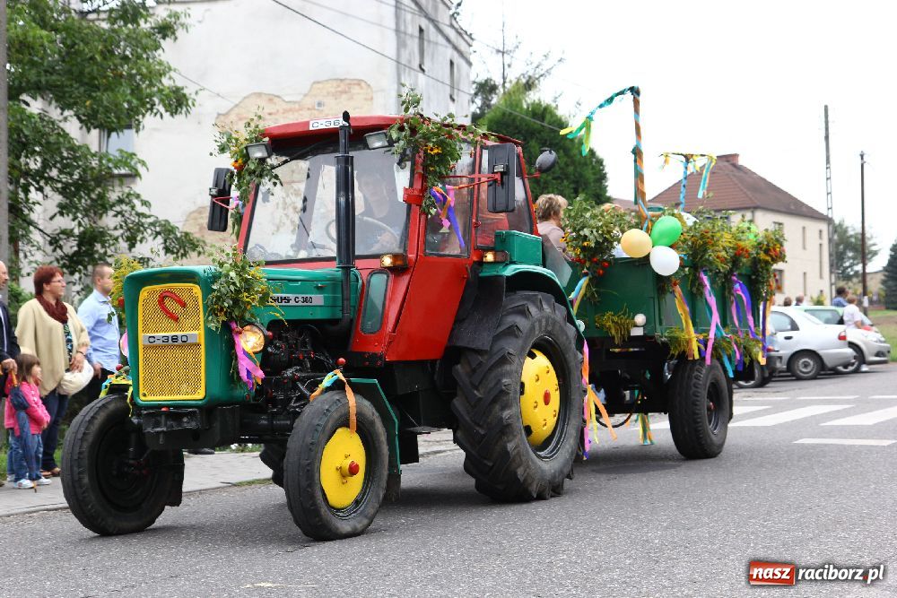 Zdjęcie w galerii na portalu naszraciborz.pl: W Kobyli dziękowali za plony wiadomości z regionu