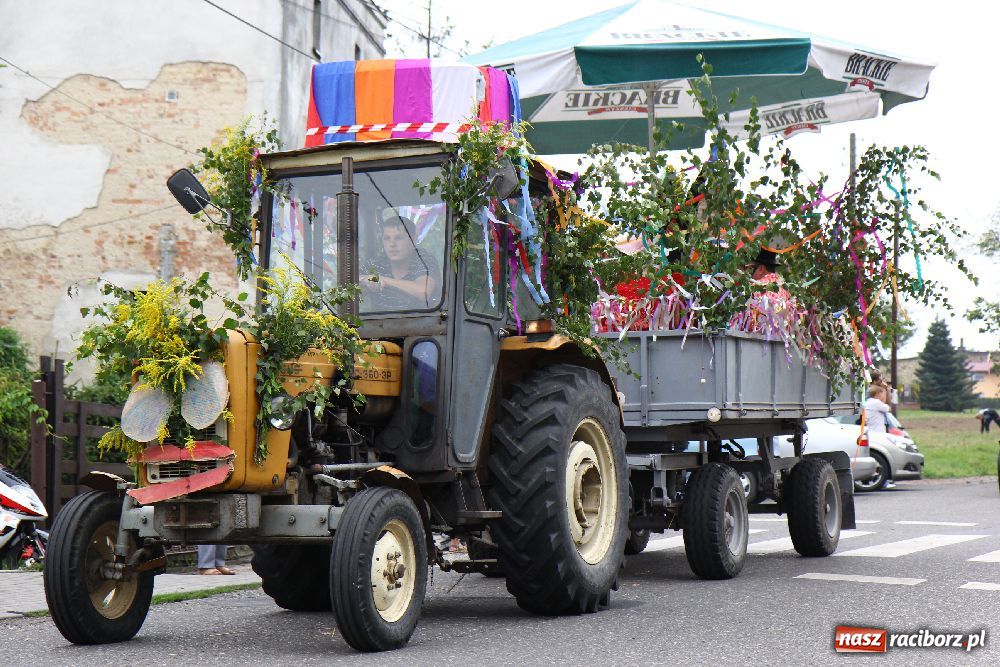 Zdjęcie w galerii na portalu naszraciborz.pl: W Kobyli dziękowali za plony wiadomości z regionu