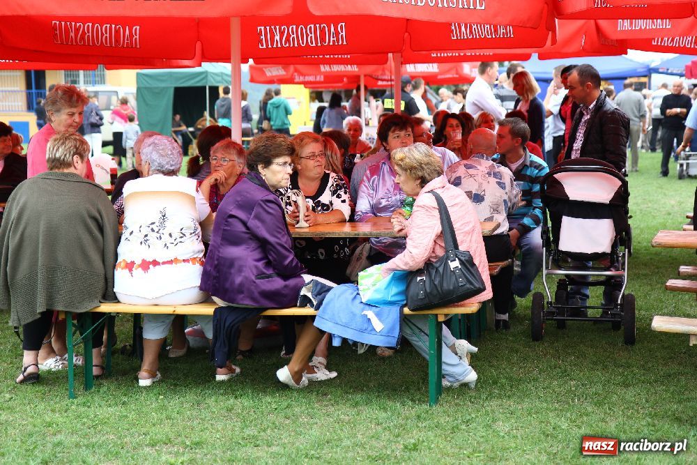 Zdjęcie w galerii na portalu naszraciborz.pl: W Kobyli dziękowali za plony wiadomości z regionu
