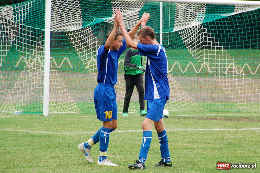 Zdjęcie w galerii na portalu naszraciborz.pl: Grad goli przy Wyszyńskiego wiadomości z regionu