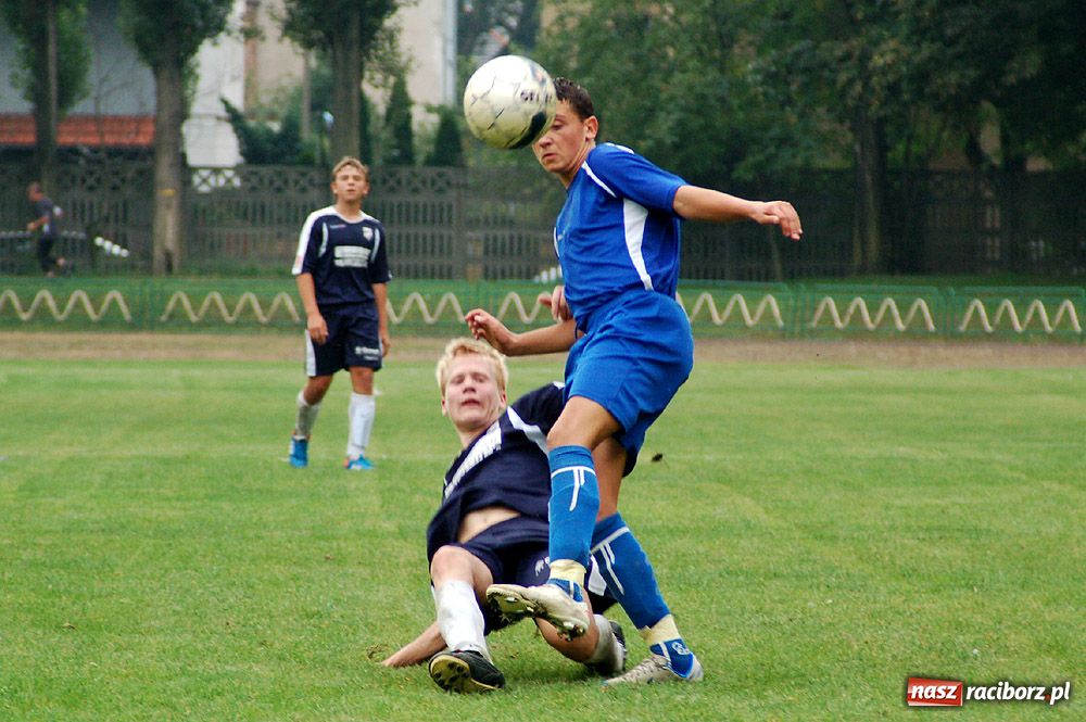 Zdjęcie w galerii na portalu naszraciborz.pl: Grad goli przy Wyszyńskiego wiadomości z regionu