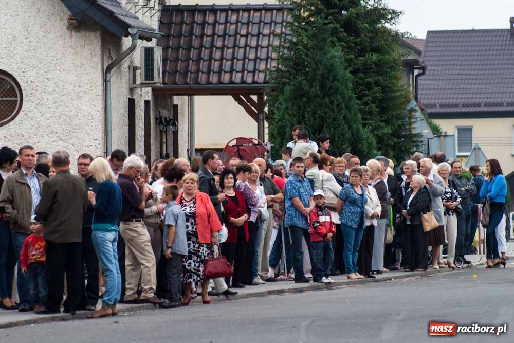 Zdjęcie w galerii na portalu naszraciborz.pl: Czy słońce, czy deszcz w Owsiszczach... wiadomości z regionu