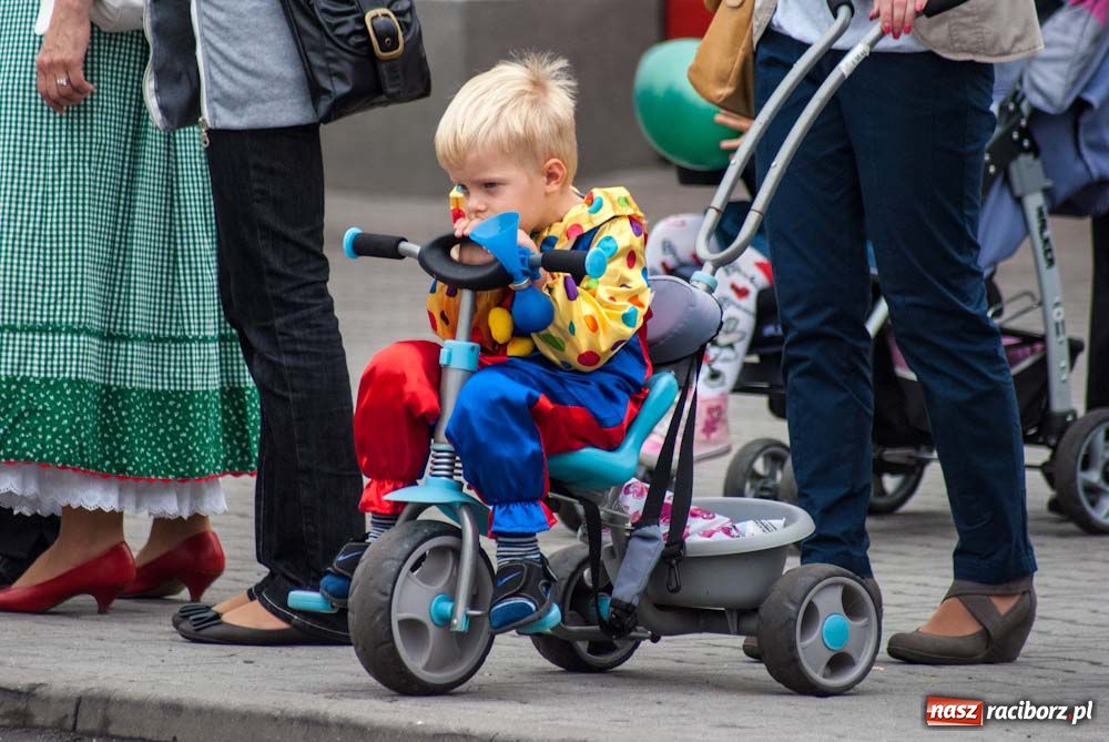 Zdjęcie w galerii na portalu naszraciborz.pl: Czy słońce, czy deszcz w Owsiszczach... wiadomości z regionu