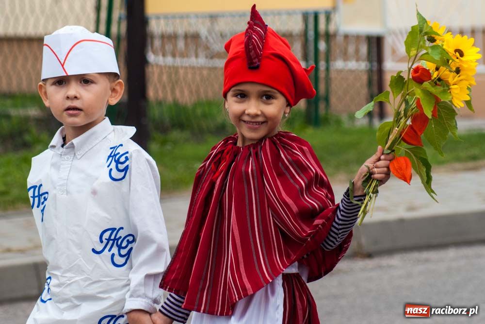 Zdjęcie w galerii na portalu naszraciborz.pl: Czy słońce, czy deszcz w Owsiszczach... wiadomości z regionu