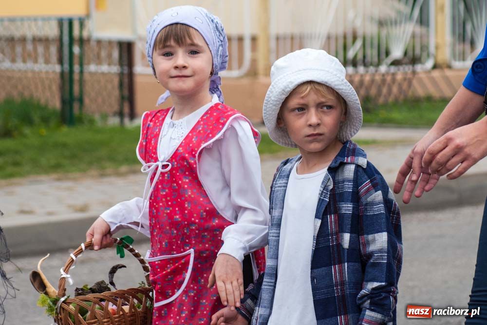 Zdjęcie w galerii na portalu naszraciborz.pl: Czy słońce, czy deszcz w Owsiszczach... wiadomości z regionu
