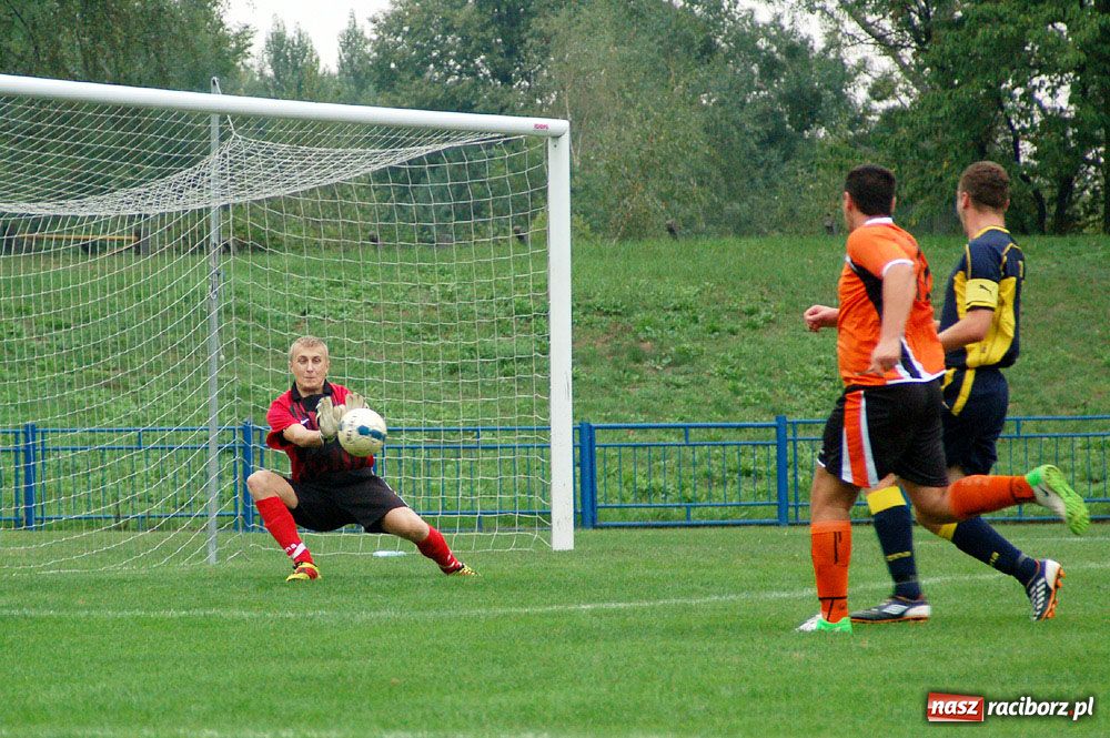 Zdjęcie w galerii na portalu naszraciborz.pl: Trzy punkty dla Lysek w meczu z Płonią wiadomości z regionu