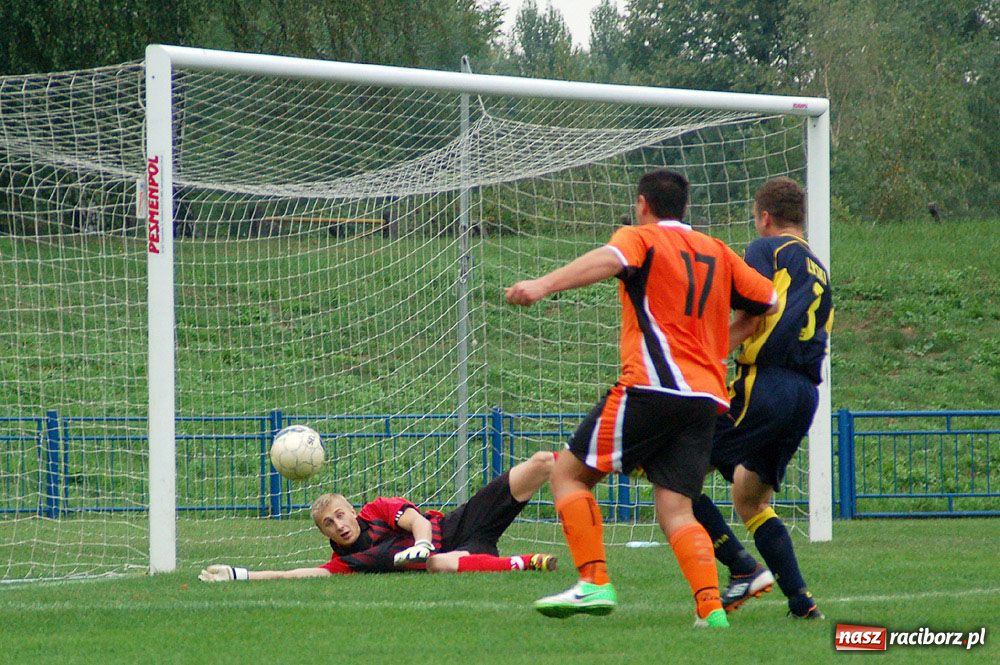 Zdjęcie w galerii na portalu naszraciborz.pl: Trzy punkty dla Lysek w meczu z Płonią wiadomości z regionu