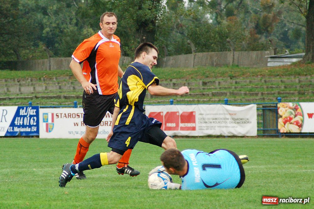 Zdjęcie w galerii na portalu naszraciborz.pl: Trzy punkty dla Lysek w meczu z Płonią wiadomości z regionu