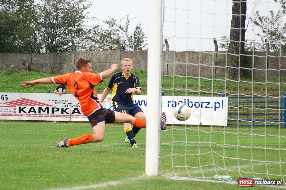 Zdjęcie w galerii na portalu naszraciborz.pl: Trzy punkty dla Lysek w meczu z Płonią wiadomości z regionu