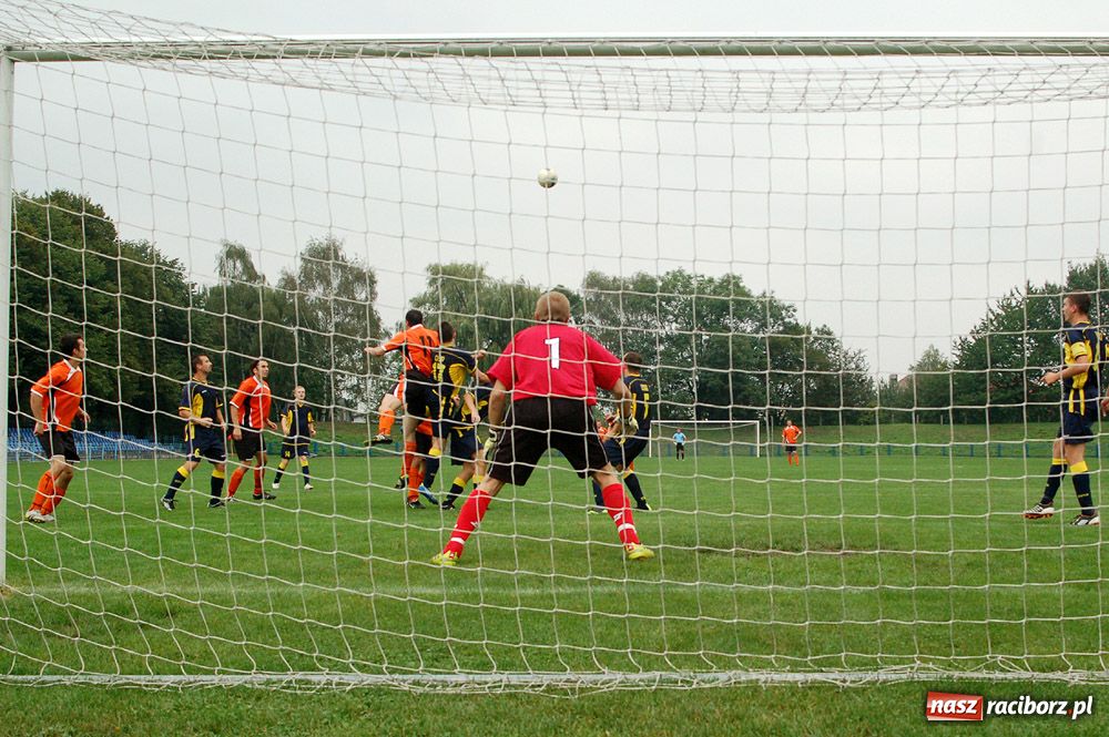 Zdjęcie w galerii na portalu naszraciborz.pl: Trzy punkty dla Lysek w meczu z Płonią wiadomości z regionu