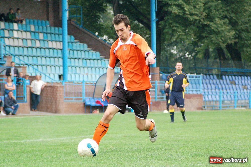 Zdjęcie w galerii na portalu naszraciborz.pl: Trzy punkty dla Lysek w meczu z Płonią wiadomości z regionu