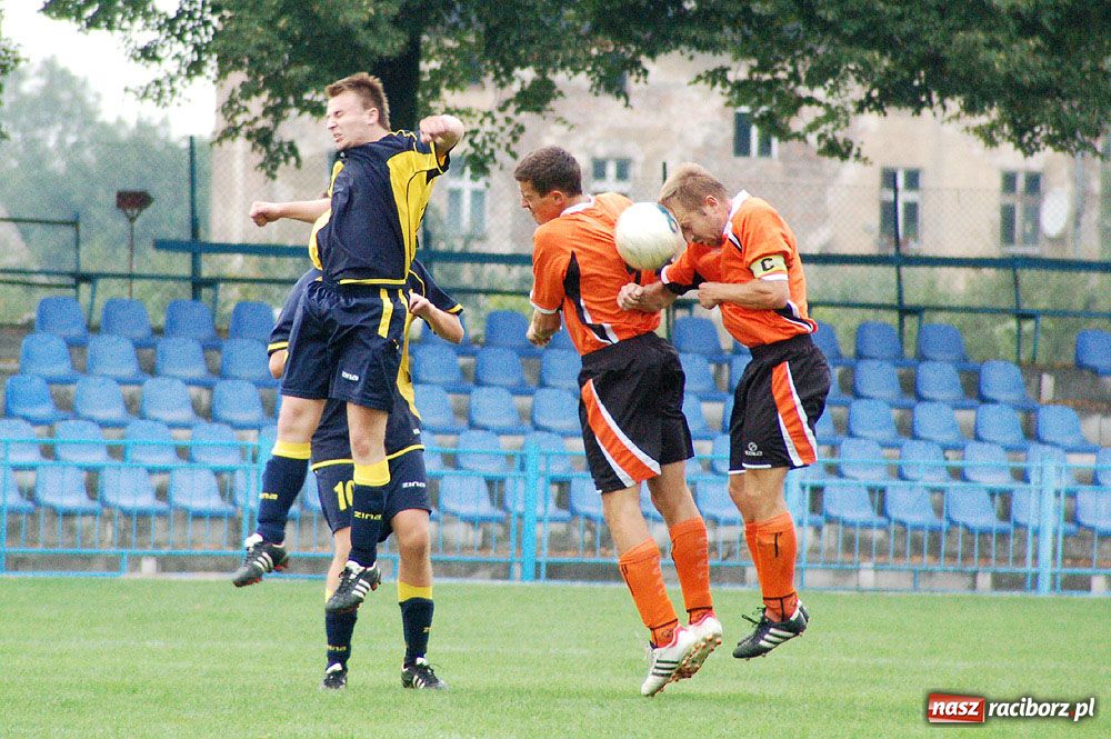 Zdjęcie w galerii na portalu naszraciborz.pl: Trzy punkty dla Lysek w meczu z Płonią wiadomości z regionu