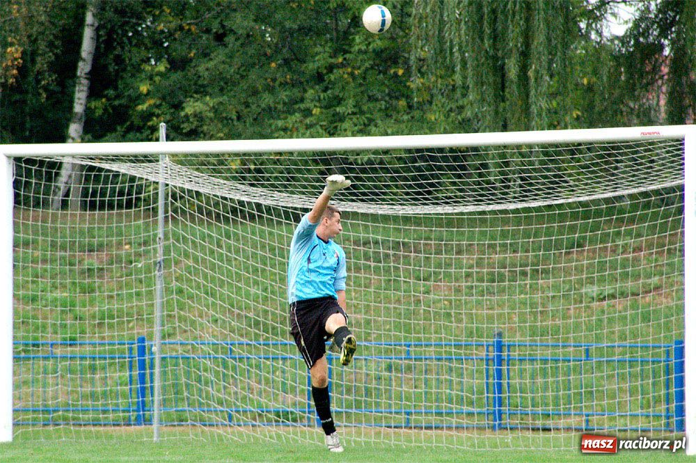 Zdjęcie w galerii na portalu naszraciborz.pl: Trzy punkty dla Lysek w meczu z Płonią wiadomości z regionu