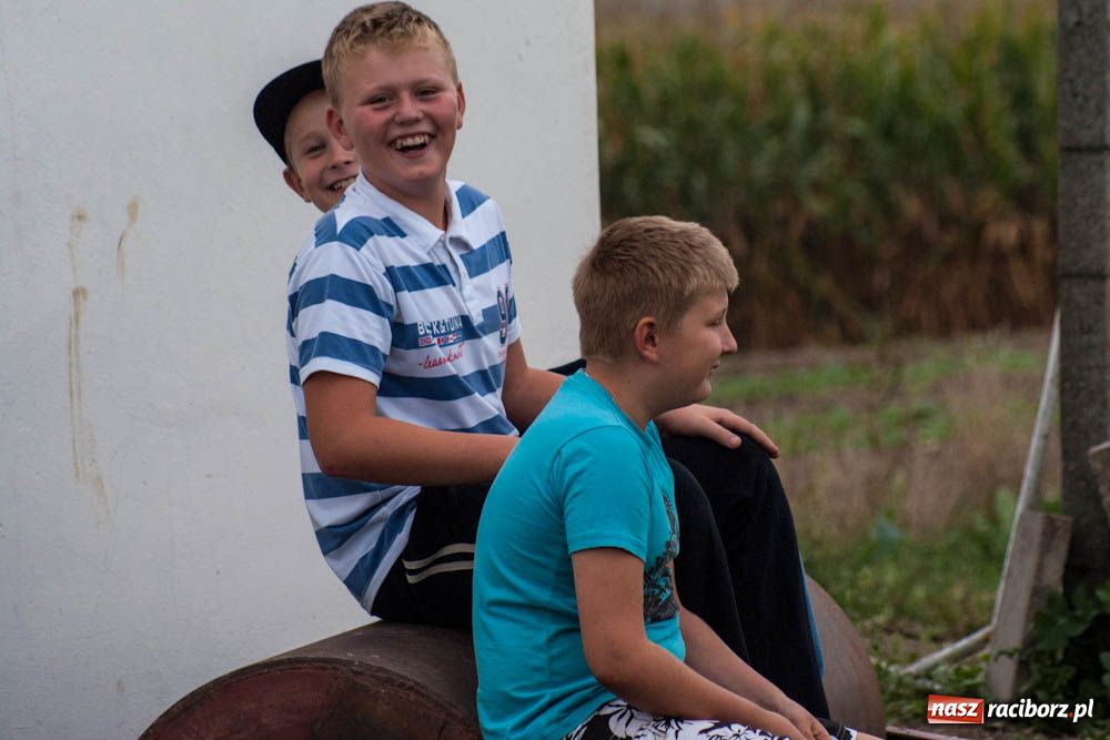 Zdjęcie w galerii na portalu naszraciborz.pl: Ruch Bolesław przepłynął Odrę wiadomości z regionu