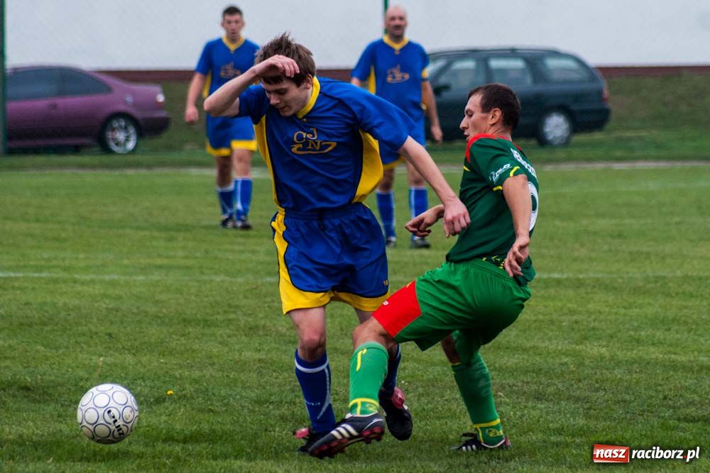 Zdjęcie w galerii na portalu naszraciborz.pl: Ruch Bolesław przepłynął Odrę wiadomości z regionu