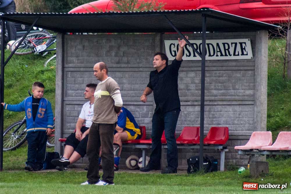 Zdjęcie w galerii na portalu naszraciborz.pl: Ruch Bolesław przepłynął Odrę wiadomości z regionu