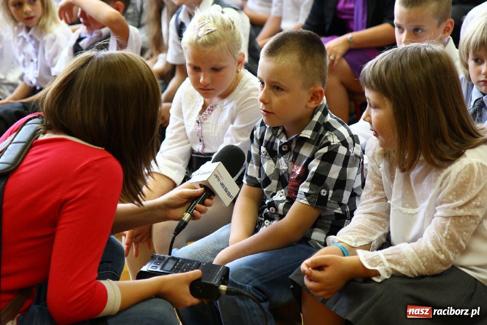 Zdjęcie w galerii na portalu naszraciborz.pl: Miejska inauguracja roku szkolnego w SP 5 wiadomości z regionu