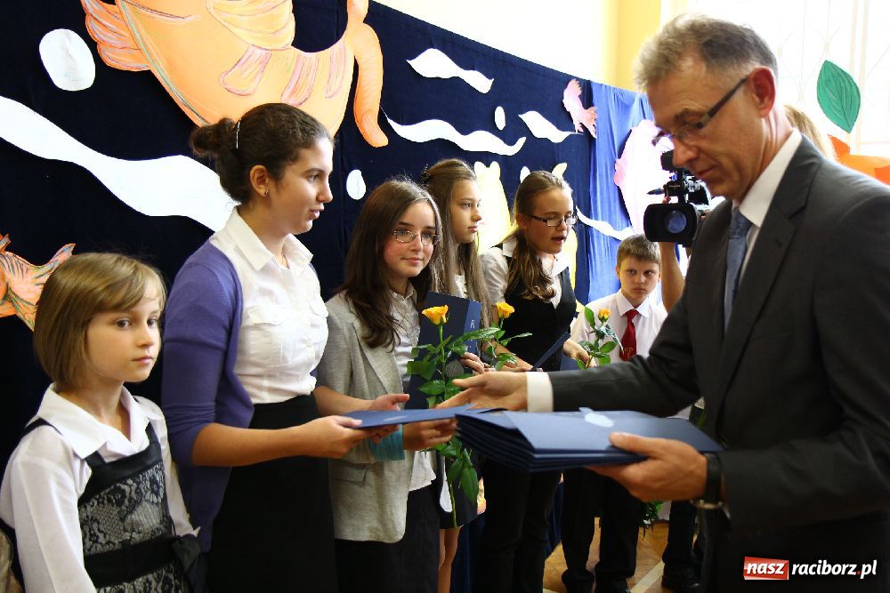 Zdjęcie w galerii na portalu naszraciborz.pl: Miejska inauguracja roku szkolnego w SP 5 wiadomości z regionu