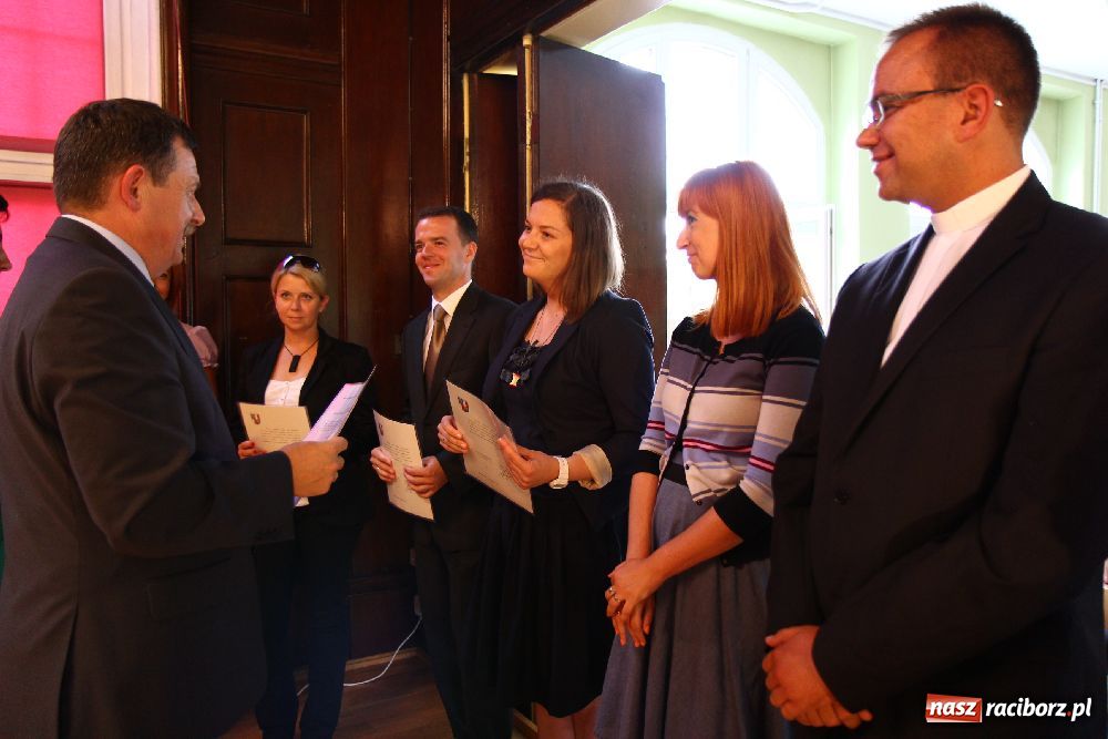 Zdjęcie w galerii na portalu naszraciborz.pl: Powiatowe rozpoczęcie roku szkolnego wiadomości z regionu